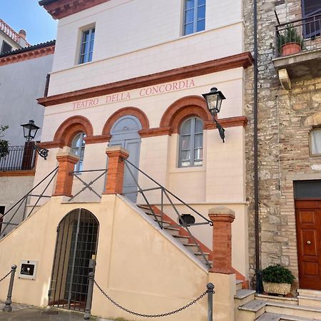 モンテ・カステッロ・ディ・ヴィービオCasa In Umbriaアパートメント エクステリア 写真
