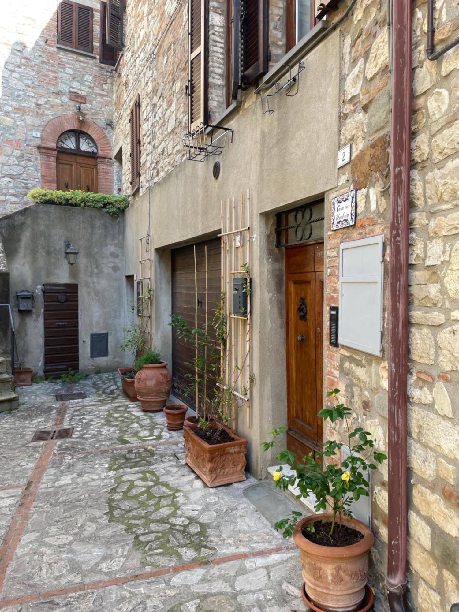 モンテ・カステッロ・ディ・ヴィービオCasa In Umbriaアパートメント エクステリア 写真